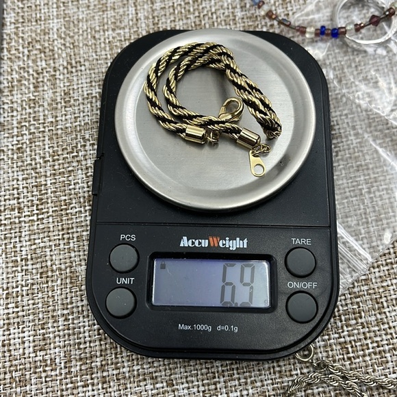 🖤 Vintage 8" Braided Gold-Tone & Black Thread Bracelet - Picture 8 of 8